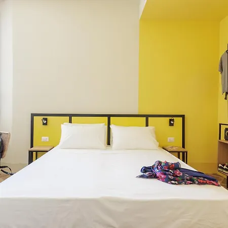 Yellowsquare Hostel Florencie