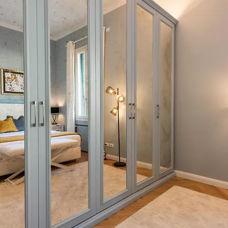 Dimora San Frediano, Oltrarno's Gem With Patio Apartment