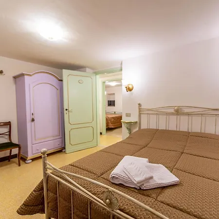 Casa Savonarola Charme Homestay *