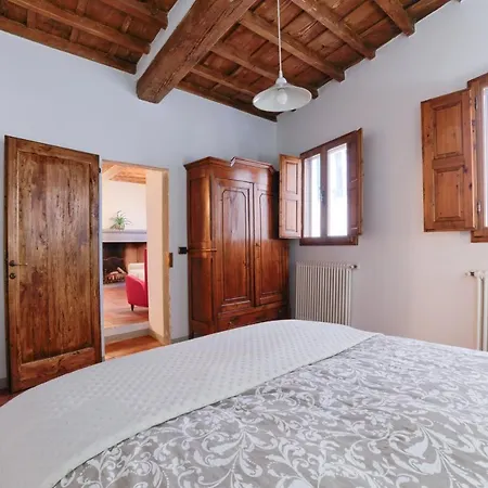 Apartment Lacosta Near Ponte Vecchio