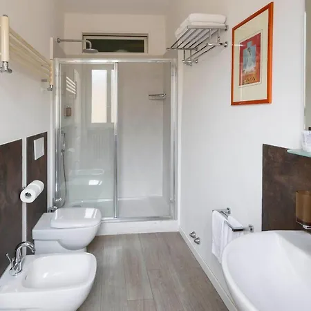 Casa Rovai Bed & Breakfast 3*