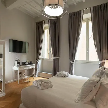 Relais Uffizi Hotel 4*