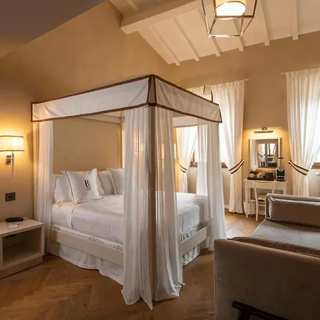 Relais Uffizi Hotel