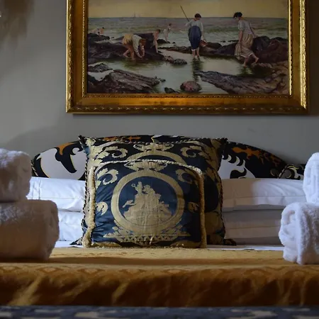 Residenza Vespucci Bed & Breakfast 2*