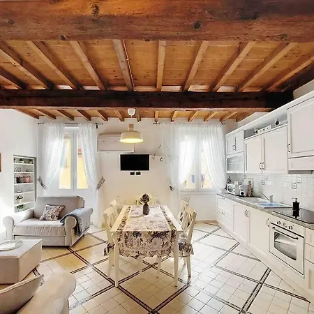 Casa Ornella Centro Storico Apartment *