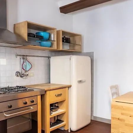Apartment Classic Florentine Flat Near Piazza Santa Croce Florence