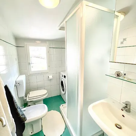 A Due Passi Dal Tram , Lavatrice, Wi-fi Fibra 1gb Apartment