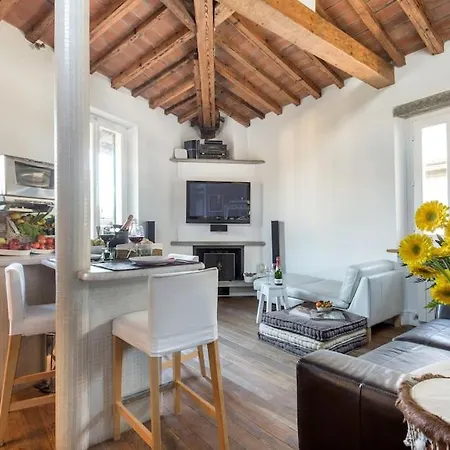 Romantic View Apartment *
