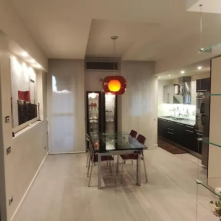 Incantevole Con Parcheggio Gratuito *