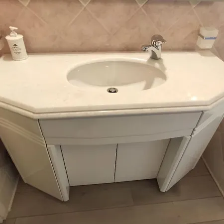 Incantevole Con Parcheggio Gratuito Apartment *