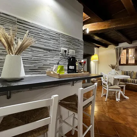 La Piccola Maison *