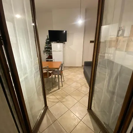 Golden Lungarno River Apartment Florence