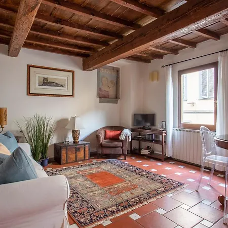 Apartment Faenza22 Florence