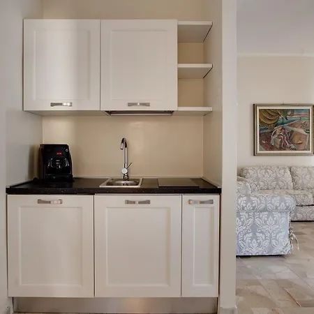 Kometa & Apartment *