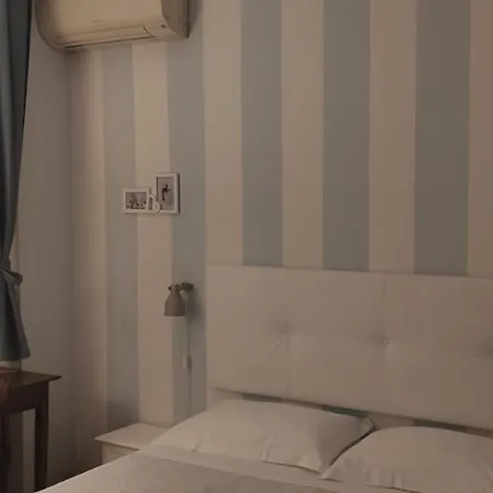 A Teatro Πανσιόν