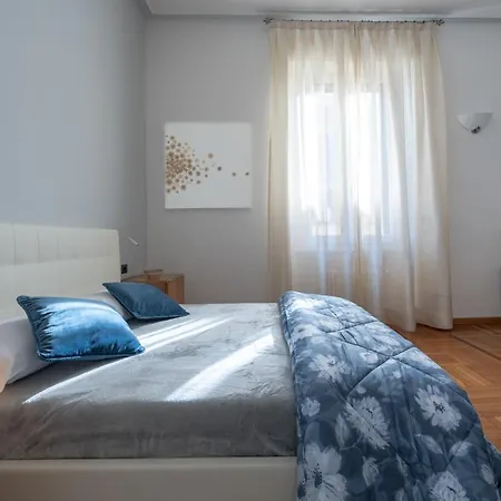 The Art Gallery Apartment