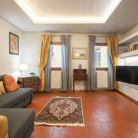 Apartment Borgo La Croce Florence