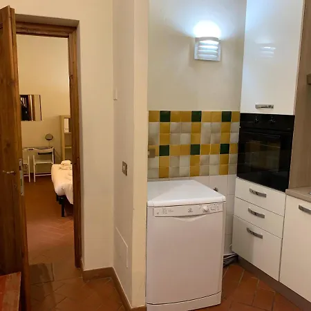 Apartment Istay - Sdrucciolo Dei Pitti - Four Florence