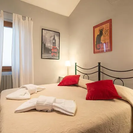 Borgo La Croce * Florence
