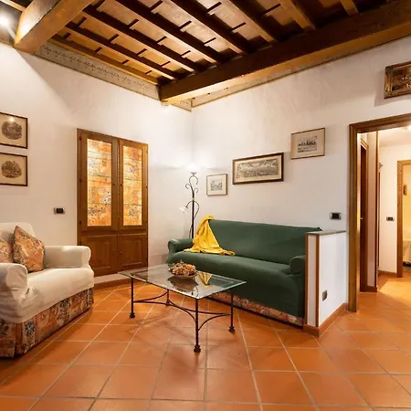 Banchi Apartment *