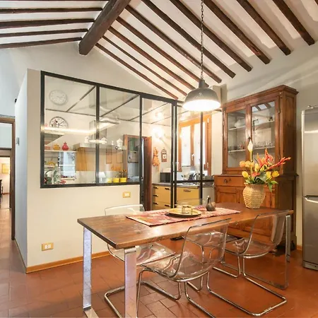 Apartment Borgo La Croce Florence