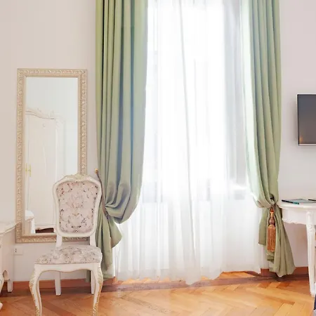 Hotel Royal 4*