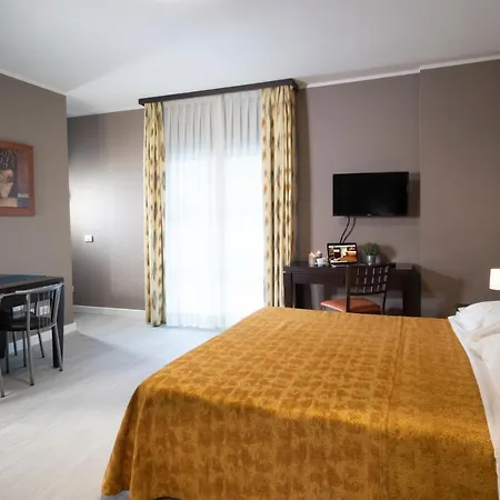 Quadra Key Easy In Aparthotel Firenze