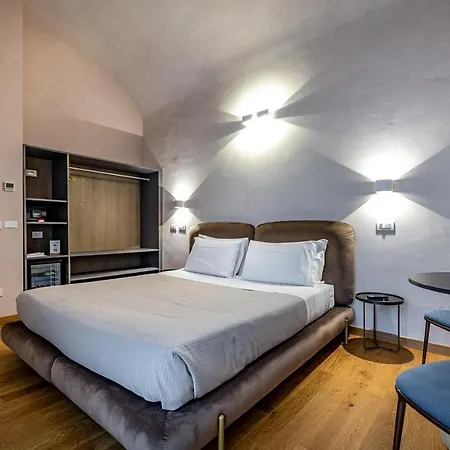 La Scaletta Al Ponte Vecchio 3* פירנצה