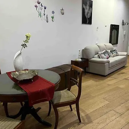 Parterre Piazza Liberta Apartment *