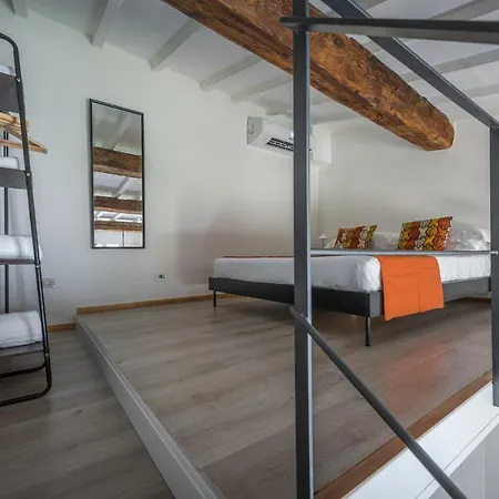 Apartment Santo Spirito's Nest Florence