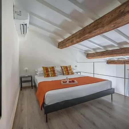 Apartment Santo Spirito's Nest Florence