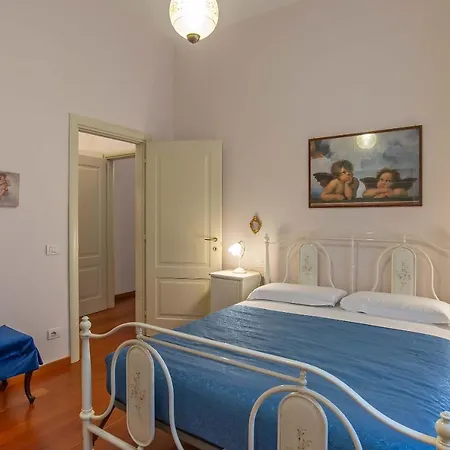 Mdr Antinori Apartment *