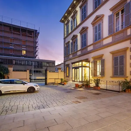 Embassy Florencja