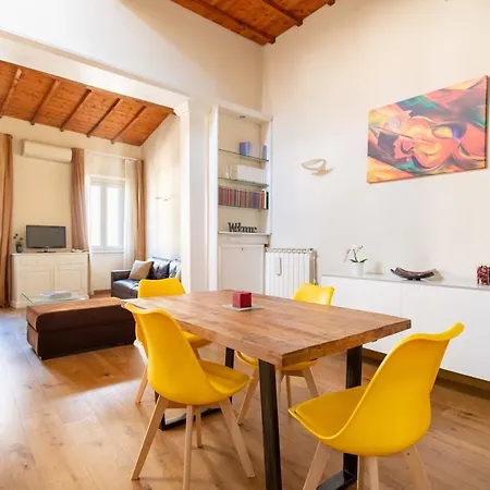 Appartamento Modern, Bright Near Boboli Gardens & Santo Spirito - Homeunity *