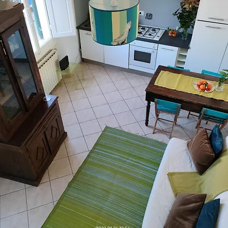 Apartment Bright Angelico In - By Beahost *