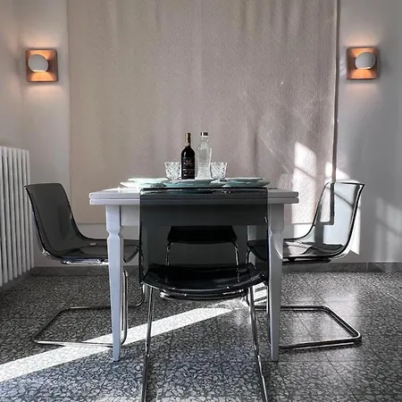 Bric Nest Il Luogo Ideale Per La Tua Vacanza. *