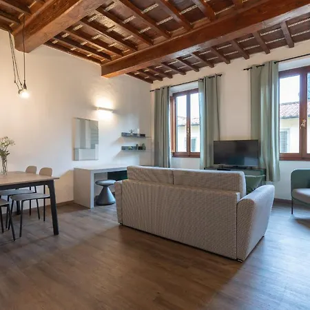 Elegant Green In San Gallo * Florenz