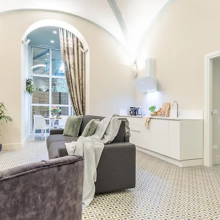 Cavour Five Senses Apartment Florence