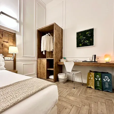 Eco Urban Bed & Breakfast 3*