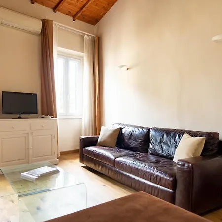 Apartment Modern, Bright Near Boboli Gardens & Santo Spirito - Homeunity *