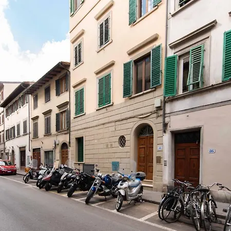 Appartamento Modern, Bright Near Boboli Gardens & Santo Spirito - Homeunity *