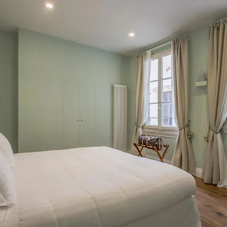 Apartment Seggiole Boutique Ginestra *