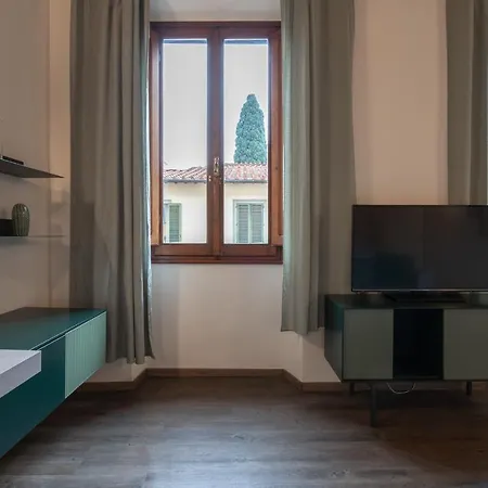 Elegant Green In San Gallo Apartment *