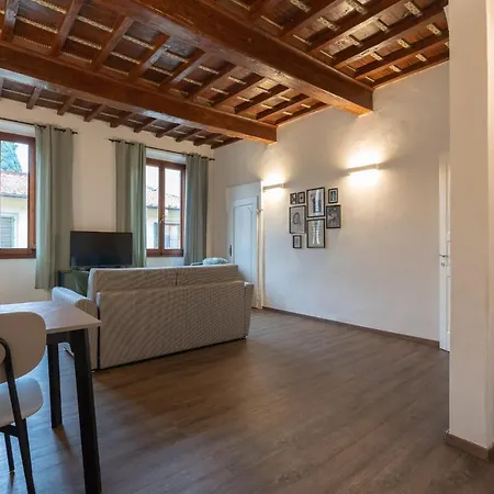 Apartment Elegant Green In San Gallo *