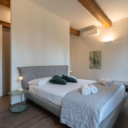 Elegant Green In San Gallo Apartment Florenz