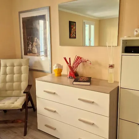 Golden Terrace Apartment