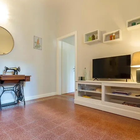 A Peaceful Oasis By The Centre Apartment