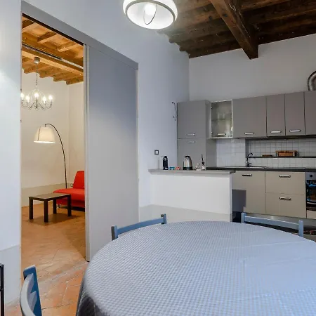 Apartment Centro Sant'ambrogio Flat *