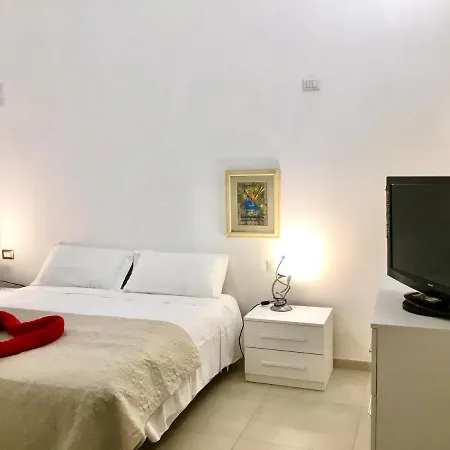 Martiri Del Popolo Apartment