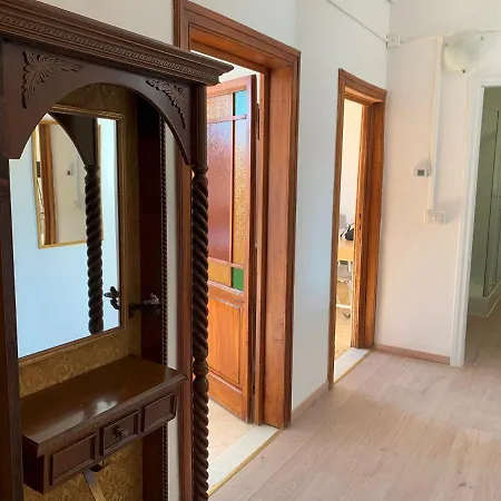 Porta Rossa Apartment